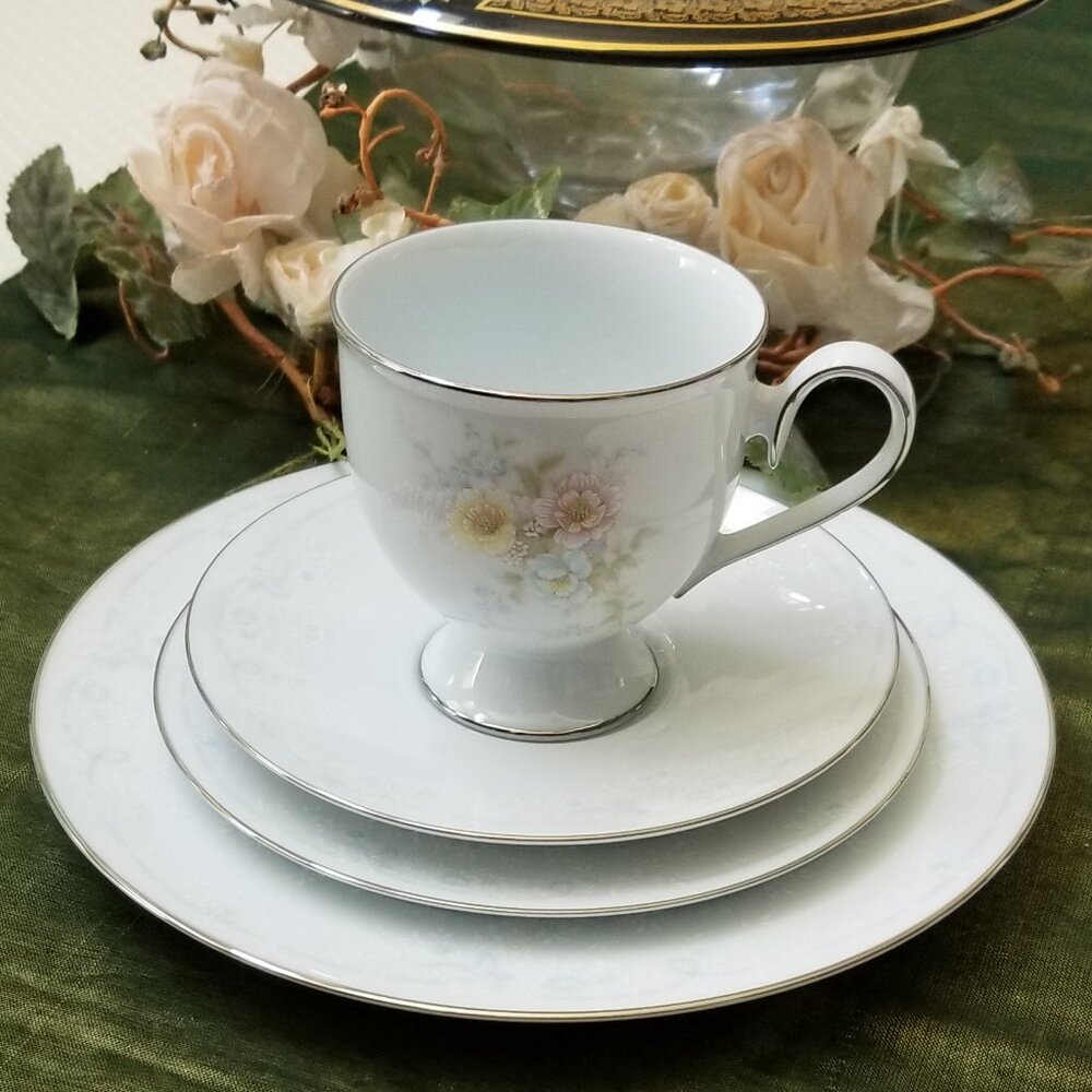 Noritake Ireland Anticipation China 4 Piece Setting
